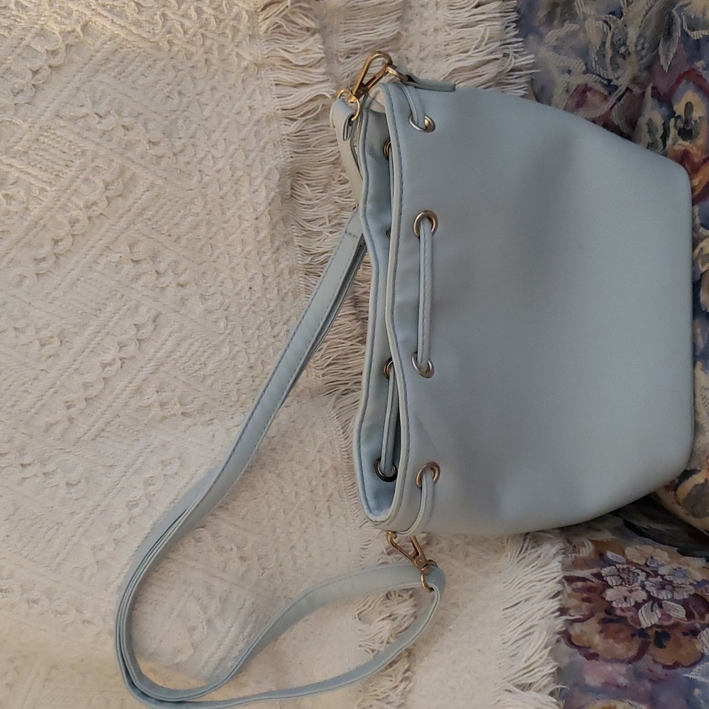 Purse - Picture 2 of 3